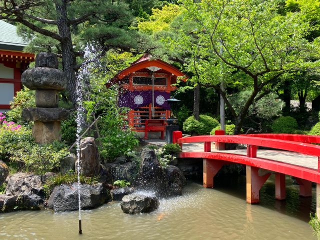 高幡不動尊　弁天堂